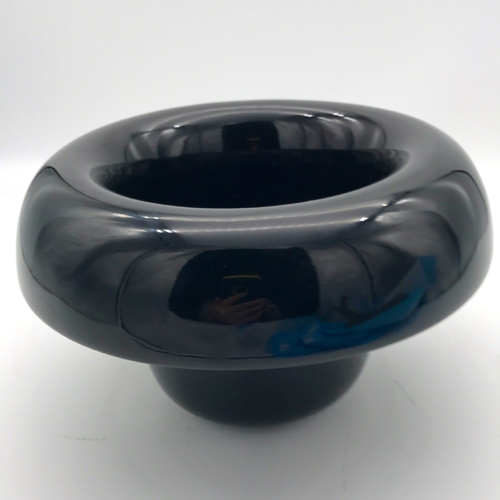 Mikasa black UFO porcelain Bowl signed by Karim Rashid KRA01 UFO BLACK 7-7/8”